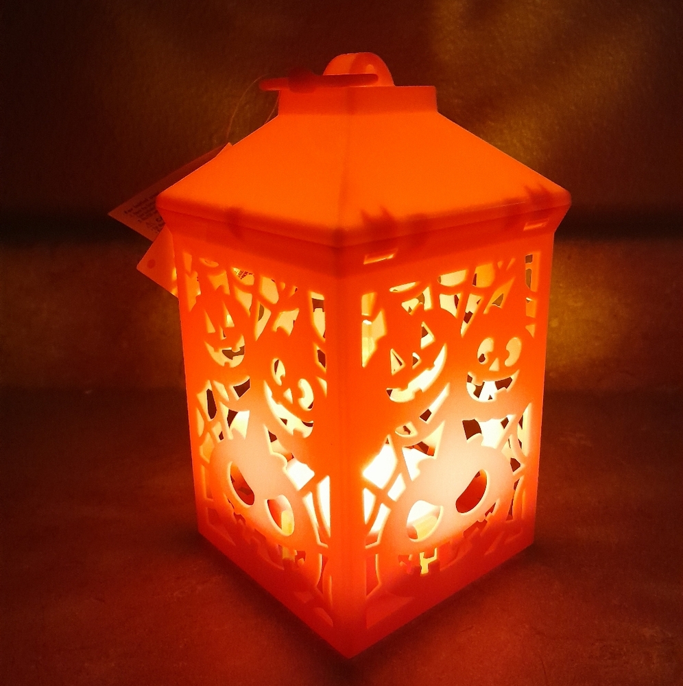 Halloween Pumpkin LED Flickering Light Lantern NWT Size:OS   Seasonal Collection